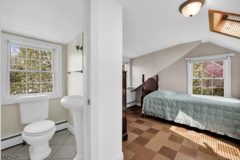 11 Meyer Place Pequannock NJ 07444