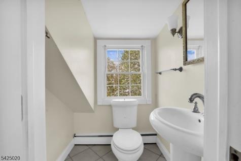 11 Meyer Place Pequannock NJ 07444