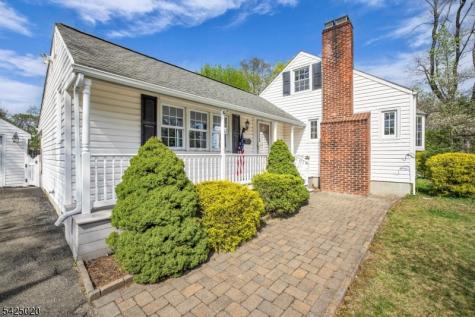 11 Meyer Place Pequannock NJ 07444