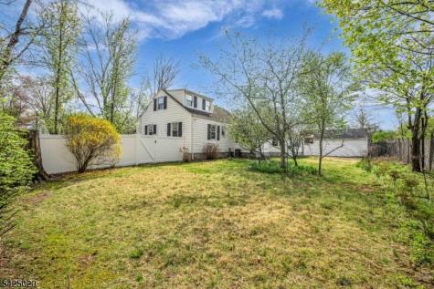 11 Meyer Place Pequannock NJ 07444