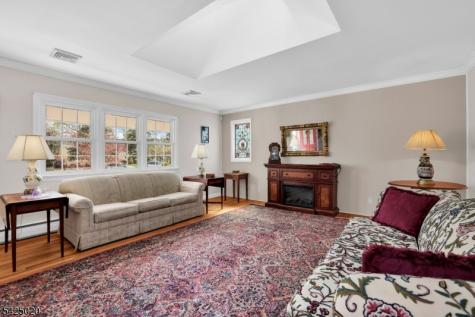 11 Meyer Place Pequannock NJ 07444