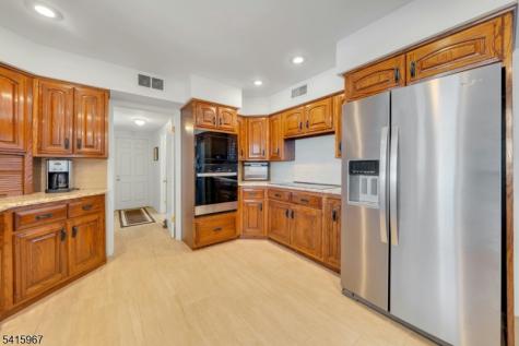 12 Laurel Hill Rockaway NJ 07435