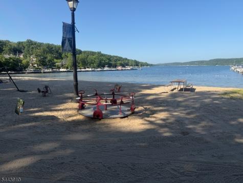 12 Laurel Hill Rockaway NJ 07435
