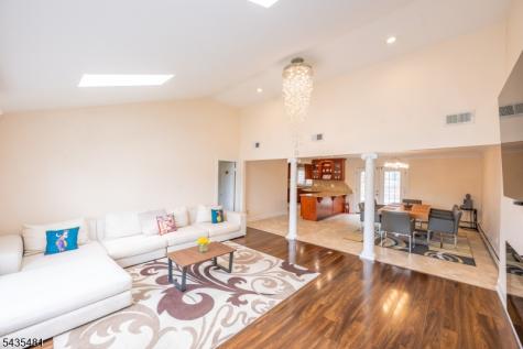 12 Rene Court Wayne NJ 07470