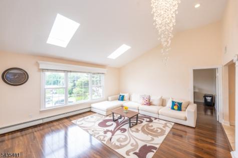 12 Rene Court Wayne NJ 07470