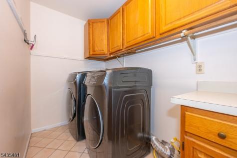 12 Rene Court Wayne NJ 07470