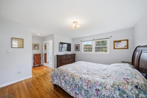 7 Candle Lane East Brunswick NJ 08816