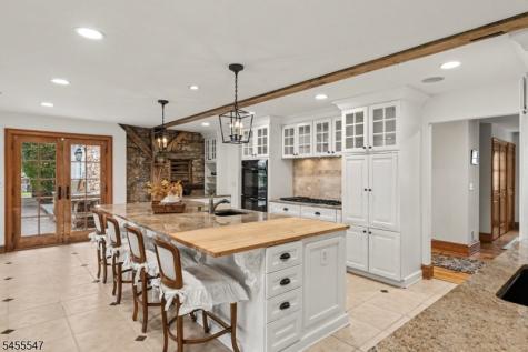 152 Harbourton Woodsville Hopewell NJ 08530