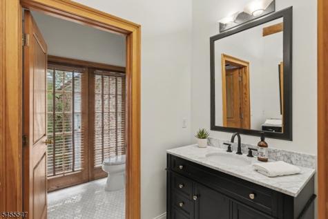 152 Harbourton Woodsville Hopewell NJ 08530