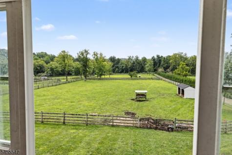 152 Harbourton Woodsville Hopewell NJ 08530