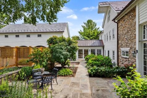 152 Harbourton Woodsville Hopewell NJ 08530