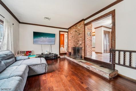 51 Catherine Street Bloomingdale NJ 07403