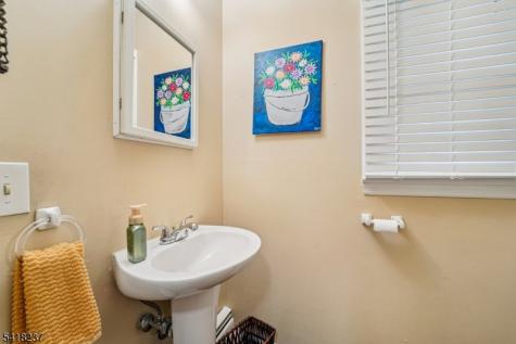 51 Catherine Street Bloomingdale NJ 07403