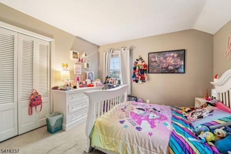 51 Catherine Street Bloomingdale NJ 07403