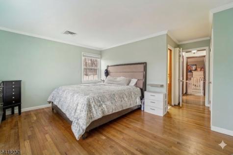51 Catherine Street Bloomingdale NJ 07403