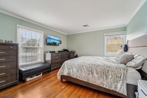 51 Catherine Street Bloomingdale NJ 07403