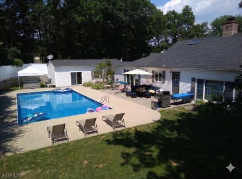 51 Catherine Street Bloomingdale NJ 07403