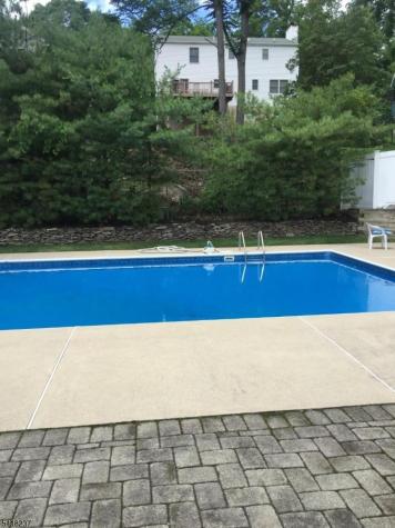 51 Catherine Street Bloomingdale NJ 07403