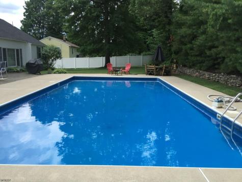 51 Catherine Street Bloomingdale NJ 07403