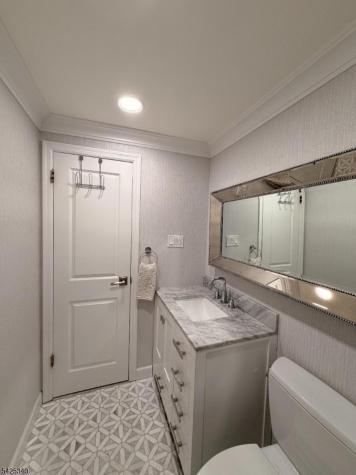8 Alcott Drive Livingston NJ 07039