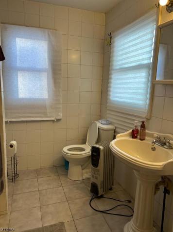 73 Featherbed Lane Raritan NJ 08822