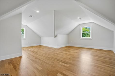 8 Pine Tree Terrace Madison NJ 07940