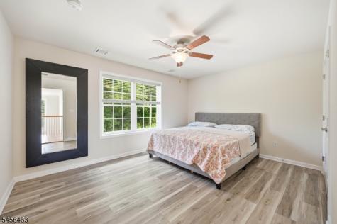 5 Jared Place Mount Olive NJ 07828