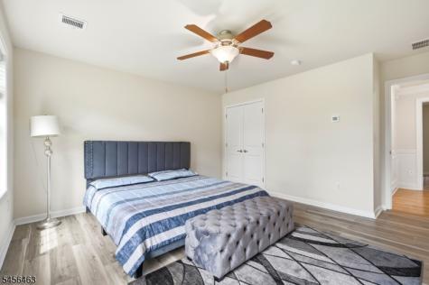 5 Jared Place Mount Olive NJ 07828