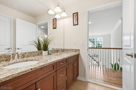 5 Jared Place Mount Olive NJ 07828