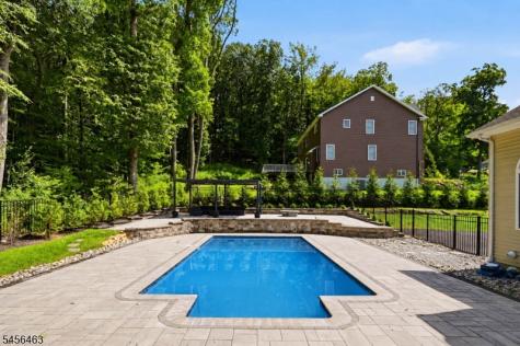 5 Jared Place Mount Olive NJ 07828
