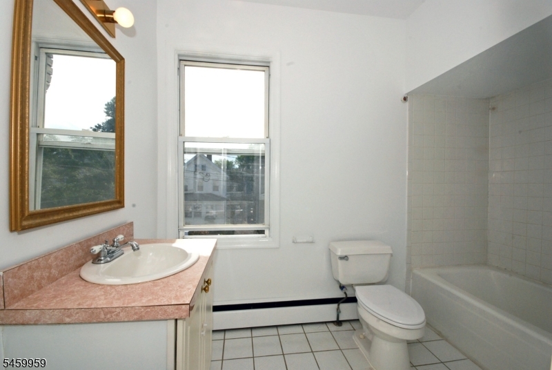 23 Lagrange Street Raritan NJ 08869