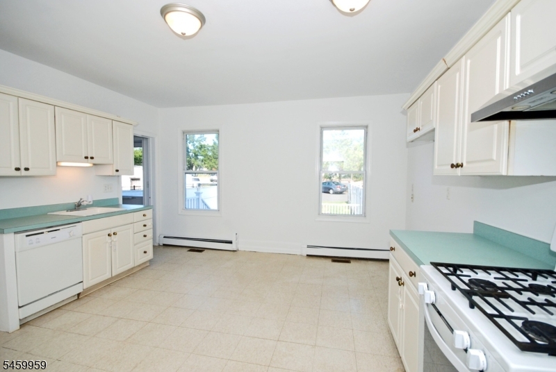 23 Lagrange Street Raritan NJ 08869