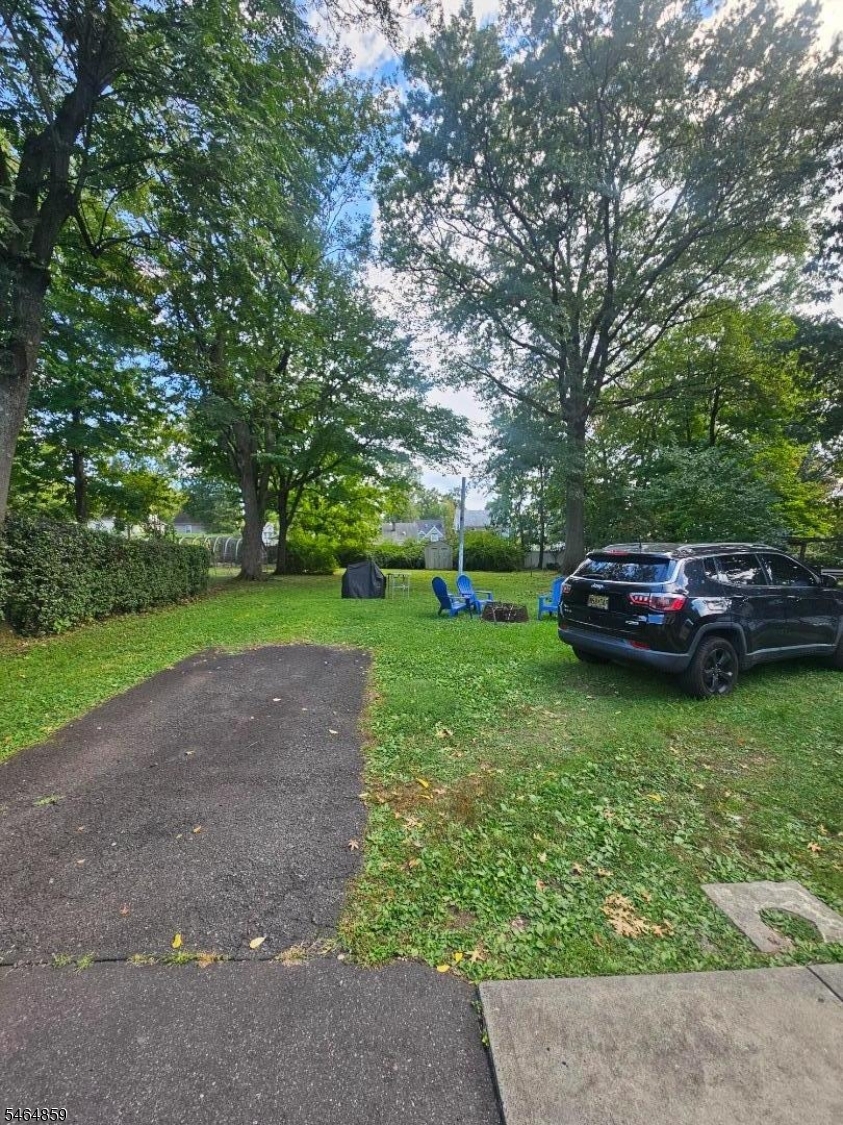 215 W 3rd Avenue Roselle NJ 07203