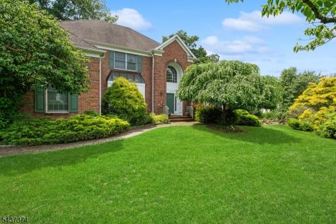 38 Canterbury Road Denville NJ 07834