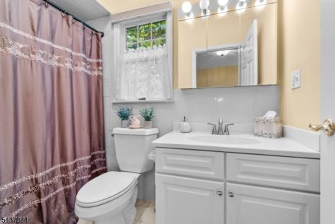 38 Canterbury Road Denville NJ 07834