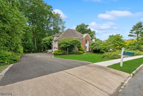 38 Canterbury Road Denville NJ 07834