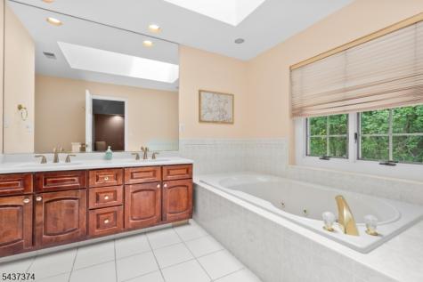 38 Canterbury Road Denville NJ 07834