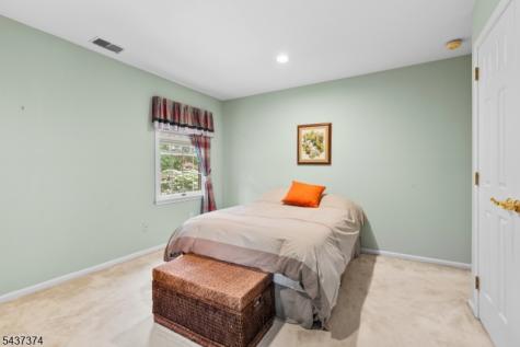 38 Canterbury Road Denville NJ 07834