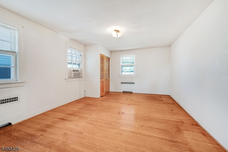 8 Decker Avenue Elizabeth NJ 07208