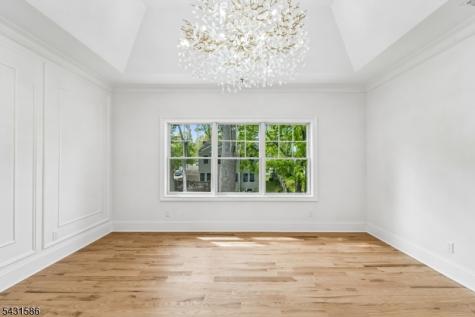 21 Maplewood Drive Livingston NJ 07039