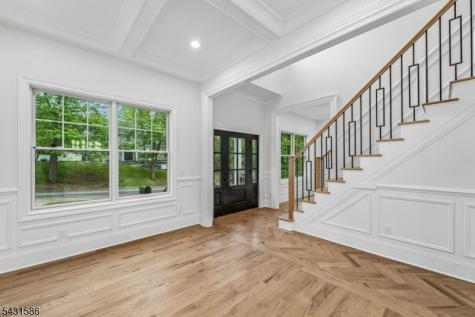 21 Maplewood Drive Livingston NJ 07039