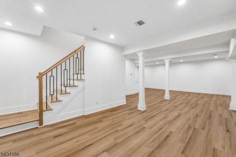 21 Maplewood Drive Livingston NJ 07039