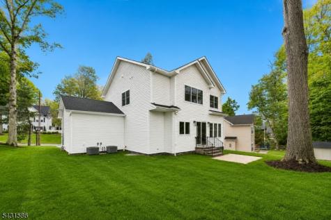 21 Maplewood Drive Livingston NJ 07039