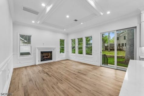 21 Maplewood Drive Livingston NJ 07039