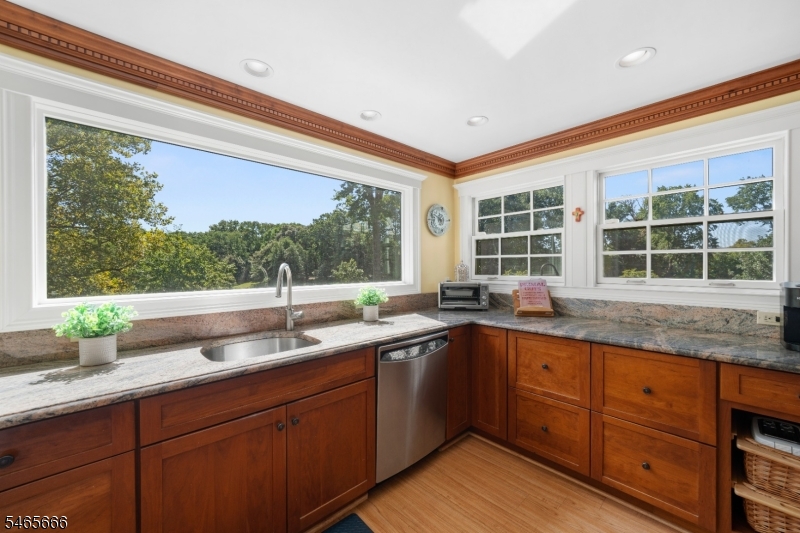 67 Vreeland Avenue Nutley NJ 07110