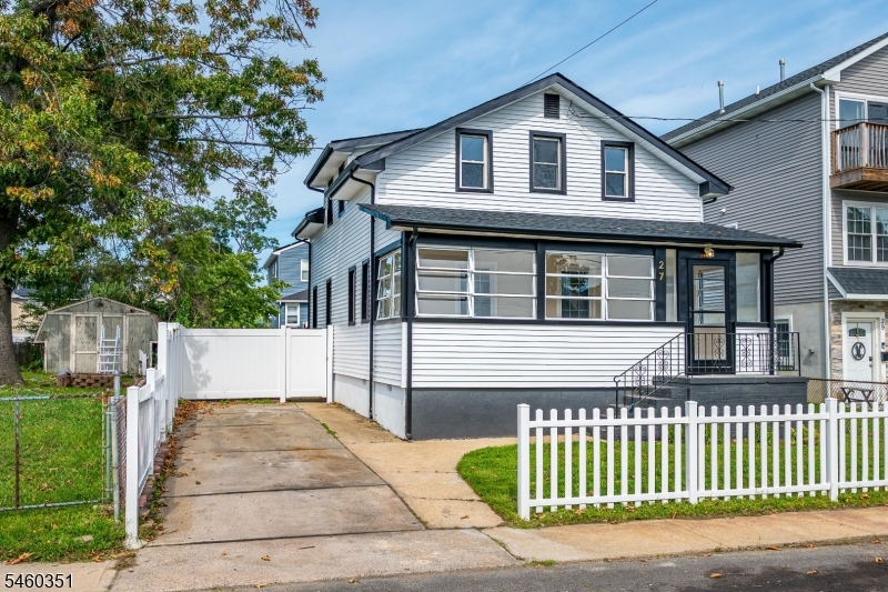 27 Birchwood Avenue Keansburg NJ 07734