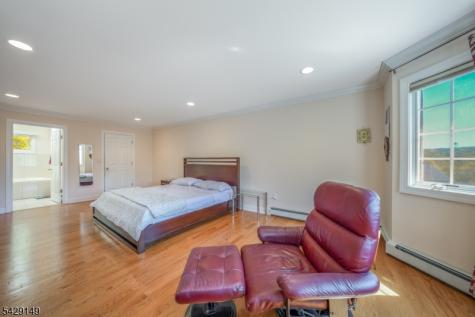 72 Gathering Hill Court Parsippany-troy Hills NJ 07950