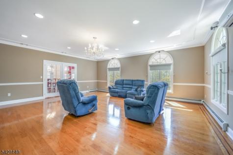 72 Gathering Hill Court Parsippany-troy Hills NJ 07950