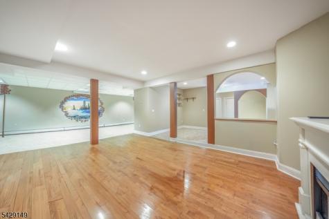 72 Gathering Hill Court Parsippany-troy Hills NJ 07950