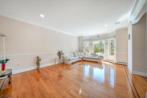 72 Gathering Hill Court Parsippany-troy Hills NJ 07950